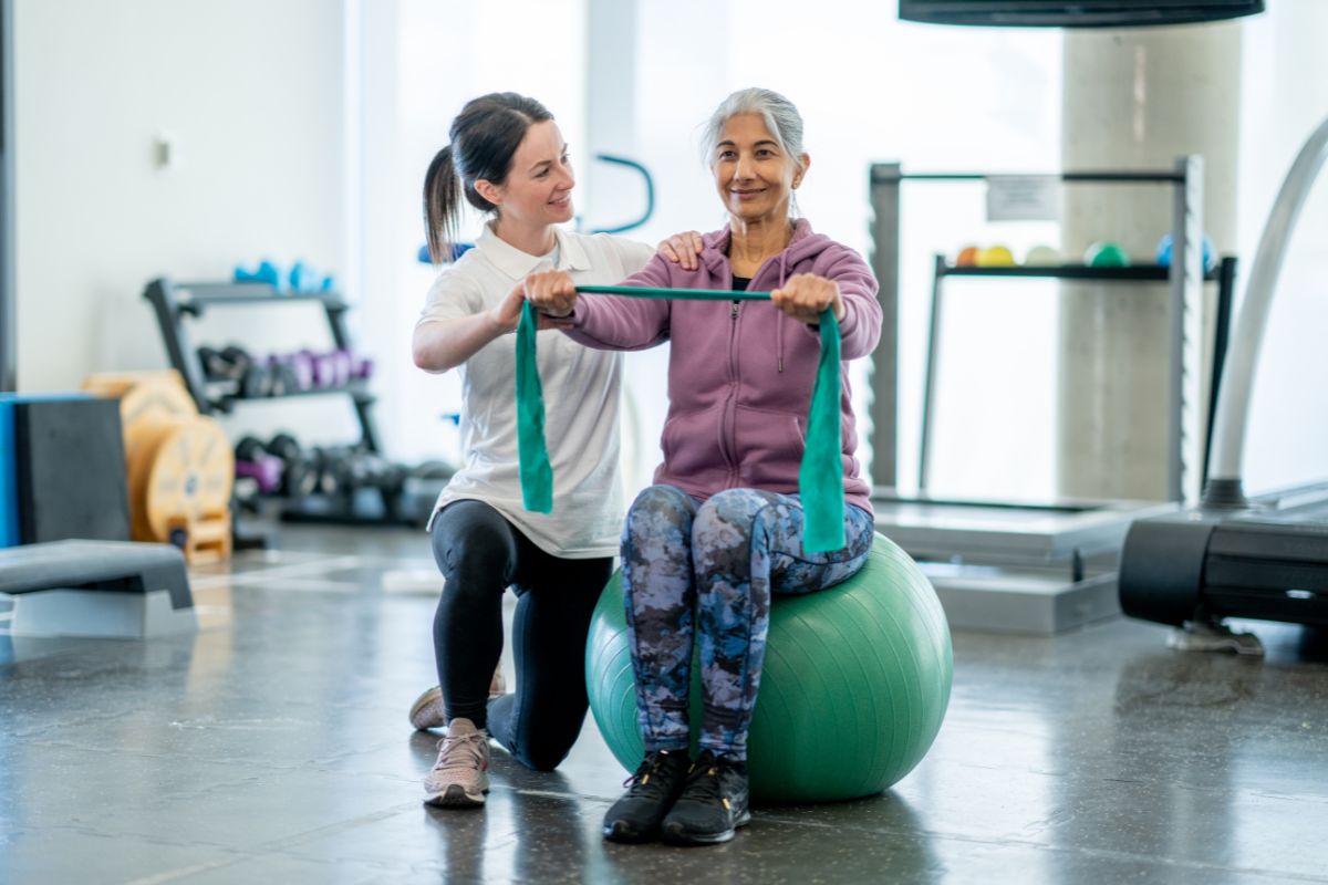 Lee más sobre el artículo Fisioterapia para la tercera edad en Madrid